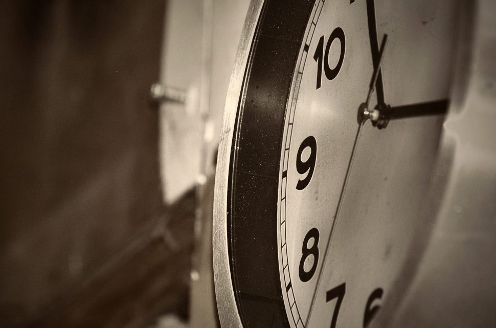 time-clock-GW74BBQ